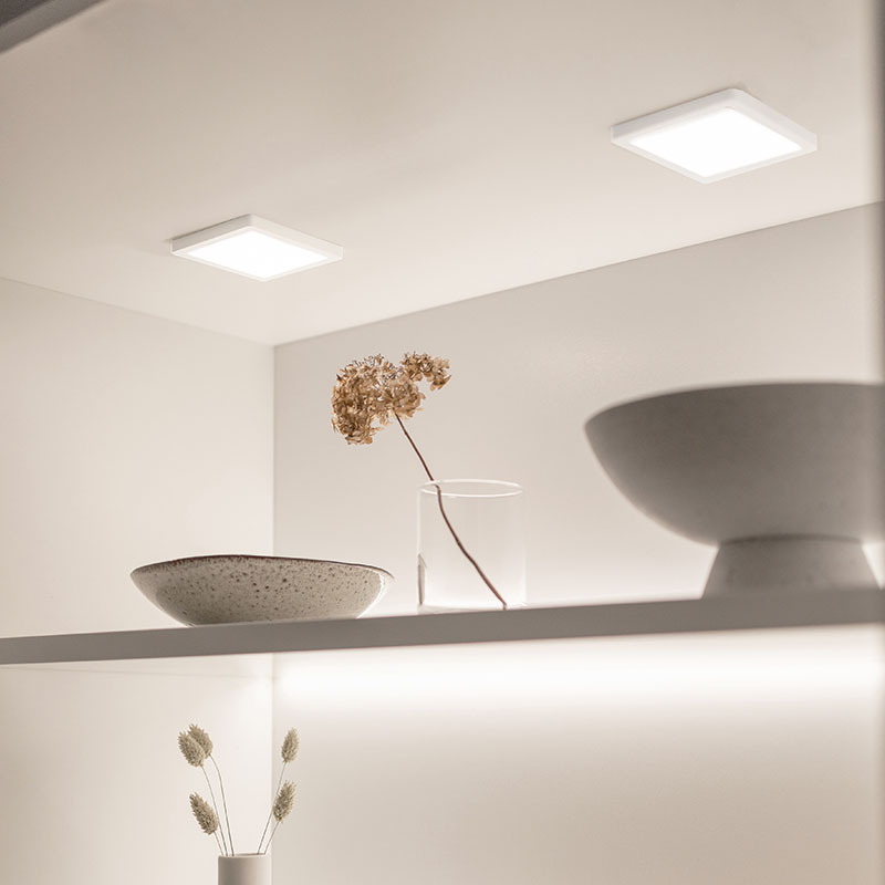 FLAT-12 2C 1x5W vit+svart