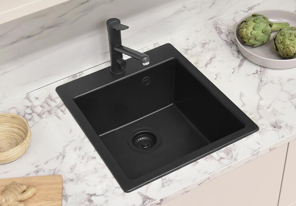 LAPETEK LUKA 5 svart